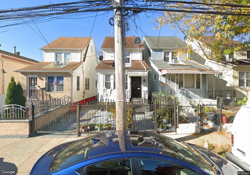 11632 155th St, Jamaica, NY 11434 - photo 1