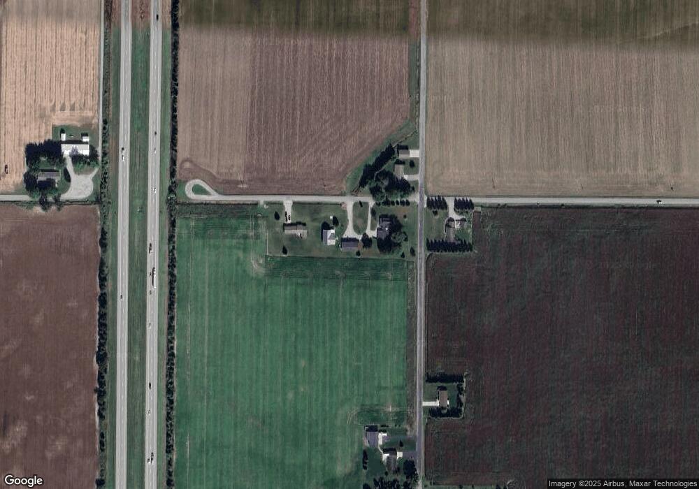 986 E Seidlers Rd, Kawkawlin, MI 48631 - photo 1