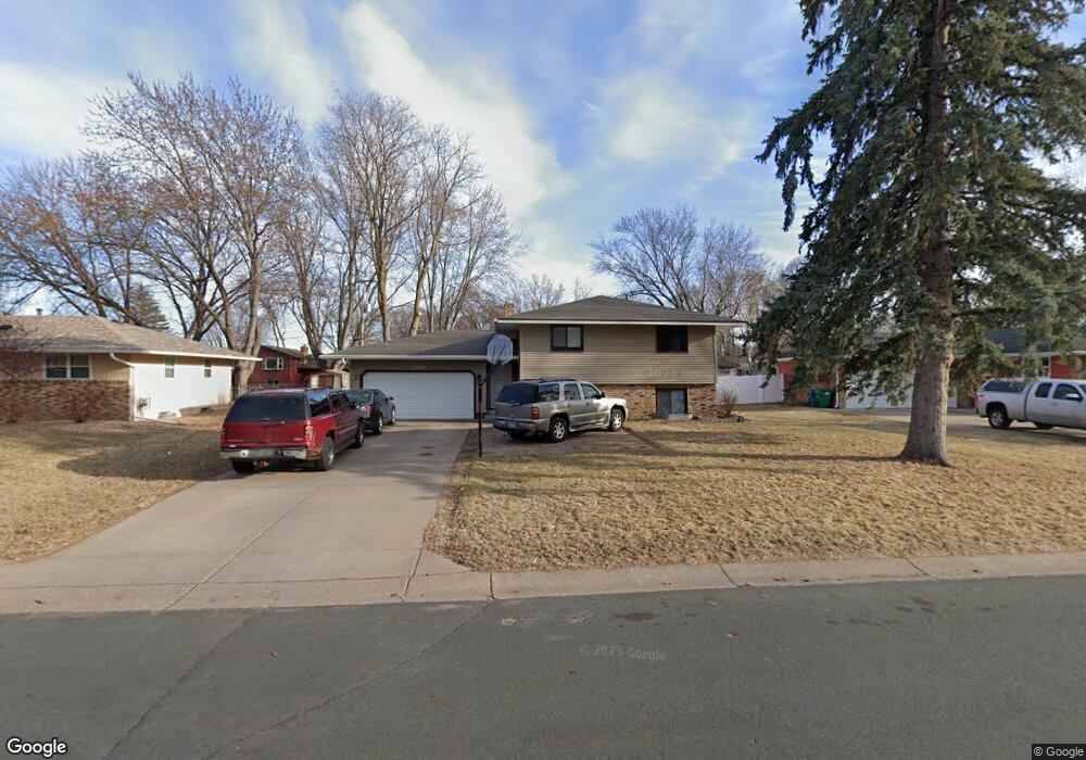 9988 Monticello Ln N, Maple Grove, MN 55369 - photo 1