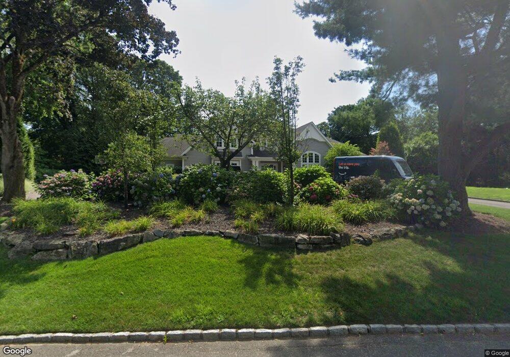 20 Soundview Ln, Port Washington, NY 11050 - photo 1