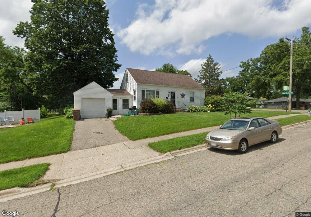 1017 Columbus Ave, Albert Lea, MN 56007 - photo 1