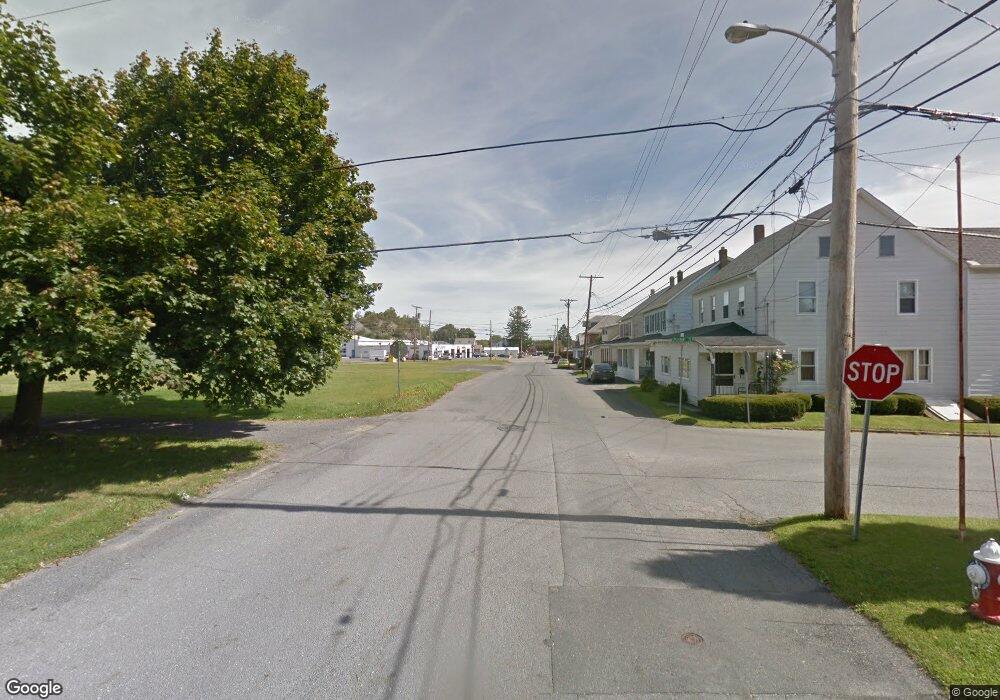 1115 Flory St, Pen Argyl, PA 18072 - photo 1