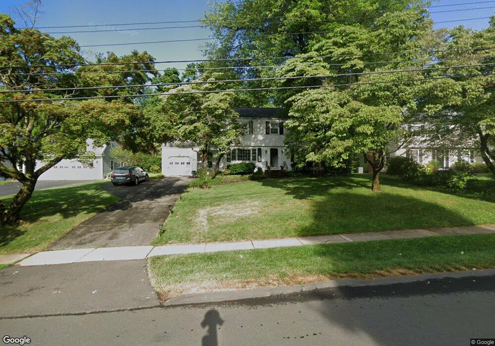 15 Richmond Rd, West Hartford, CT 06117 - photo 1