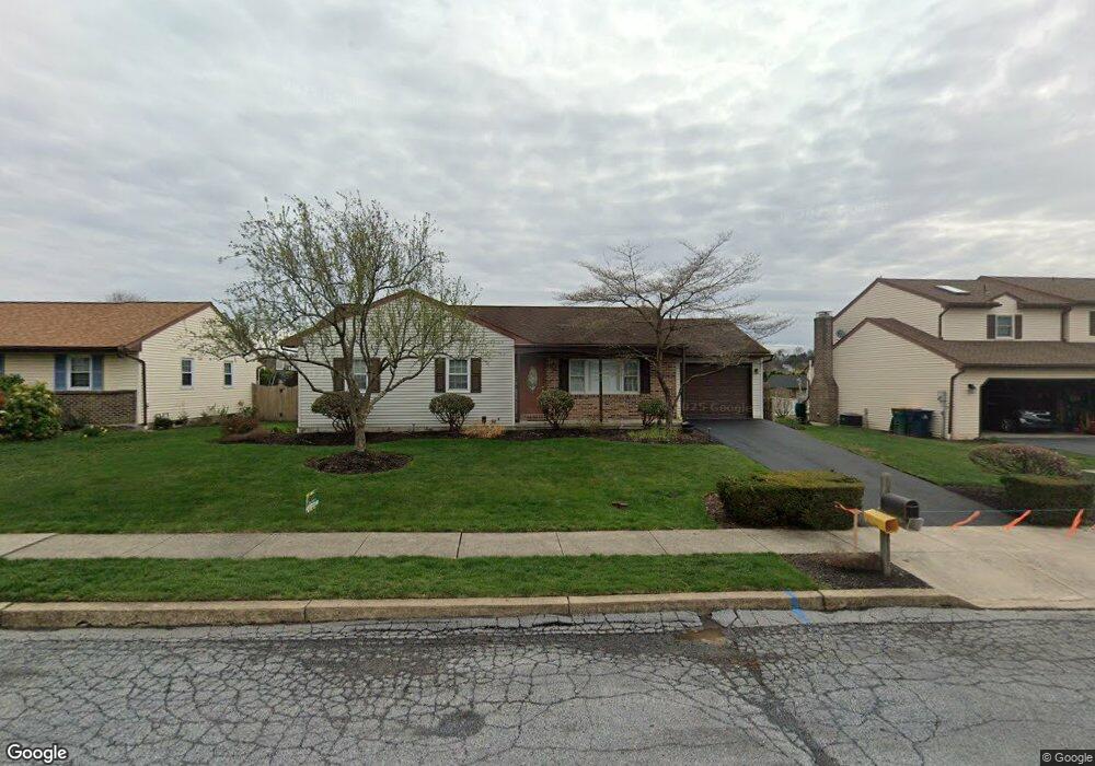 1850 Persimmon Dr, Reading, PA 19608 - photo 1