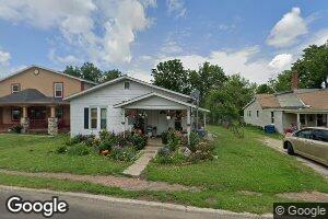 813 E Chestnut St, Carthage, MO 64836