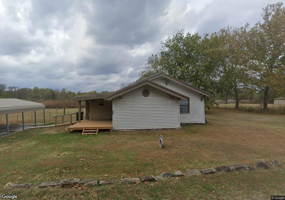 520 S Kern Ave, Okmulgee, OK 74447 - photo 1