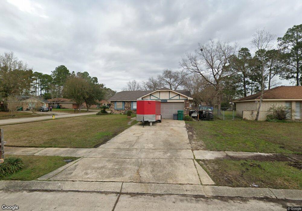 131 Trafalgar Square, Slidell, LA 70461 - photo 1