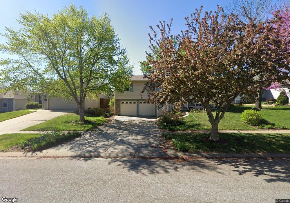 5629 SW 35th St, Topeka, KS 66614 - photo 1