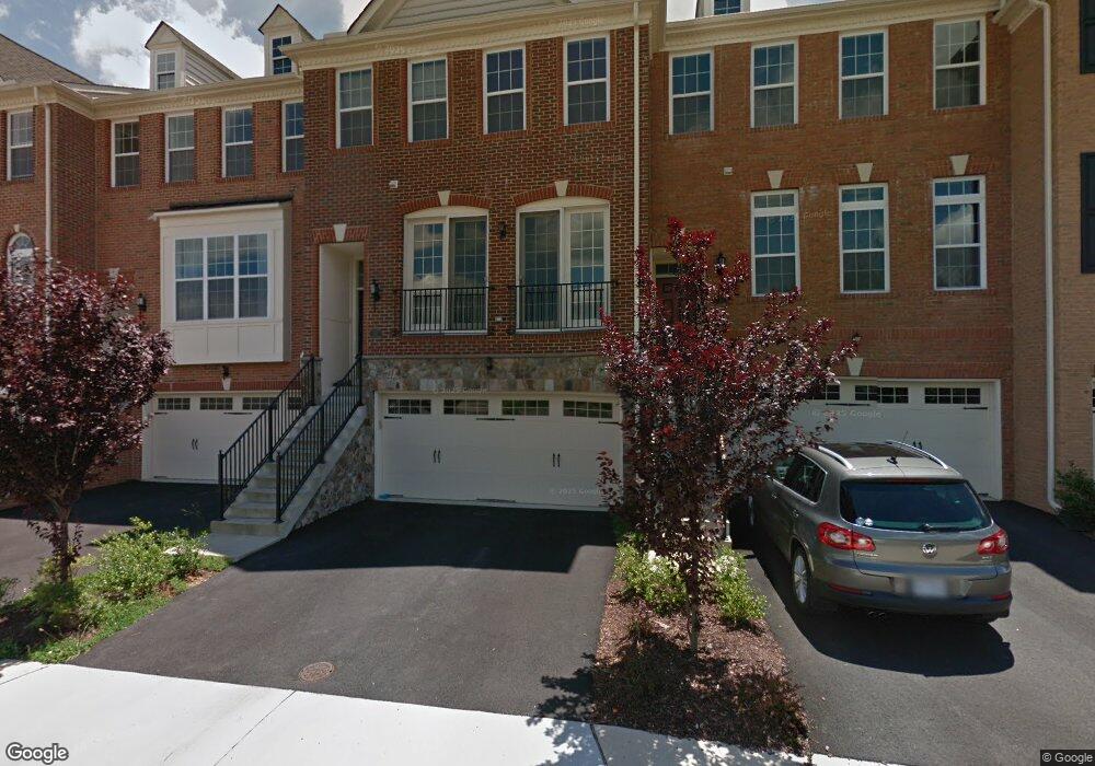 311 Dublin Square, Purcellville, VA 20132 - photo 1