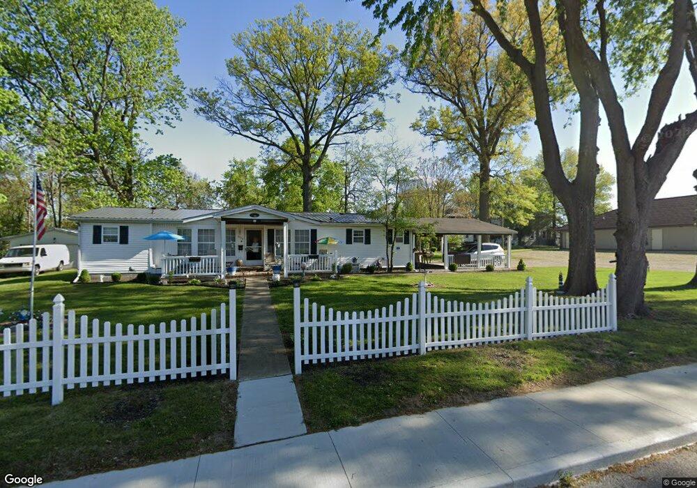 2420 Sycamore St, Terre Haute, IN 47807 - photo 1