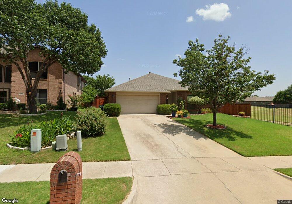2013 Hemingway Dr, Denton, TX 76210 - photo 1
