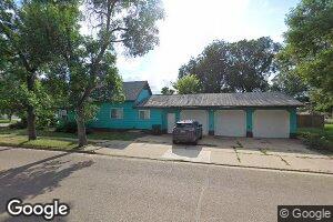 214 1st St SW, Hazen, ND 58545