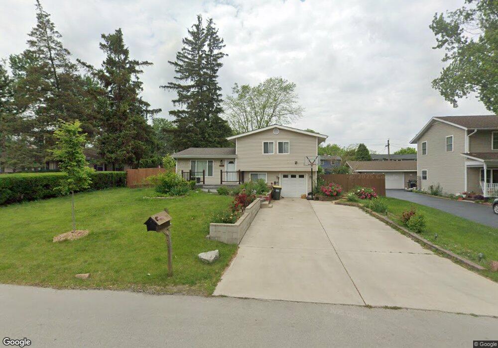 2249 Theda Ln, Rolling Meadows, IL 60008 - photo 1