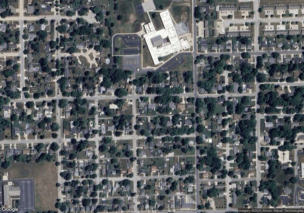 915 E 1st St, Auburn, IN 46706 - photo 1