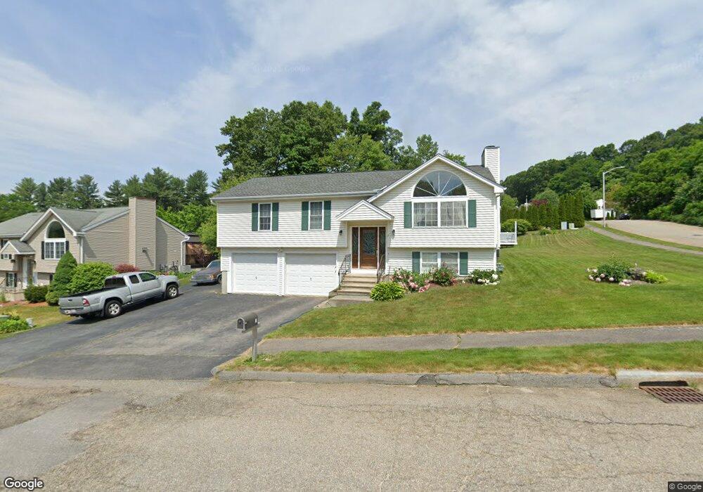 2 Pinewood Ln, Worcester, MA 01609 - photo 1