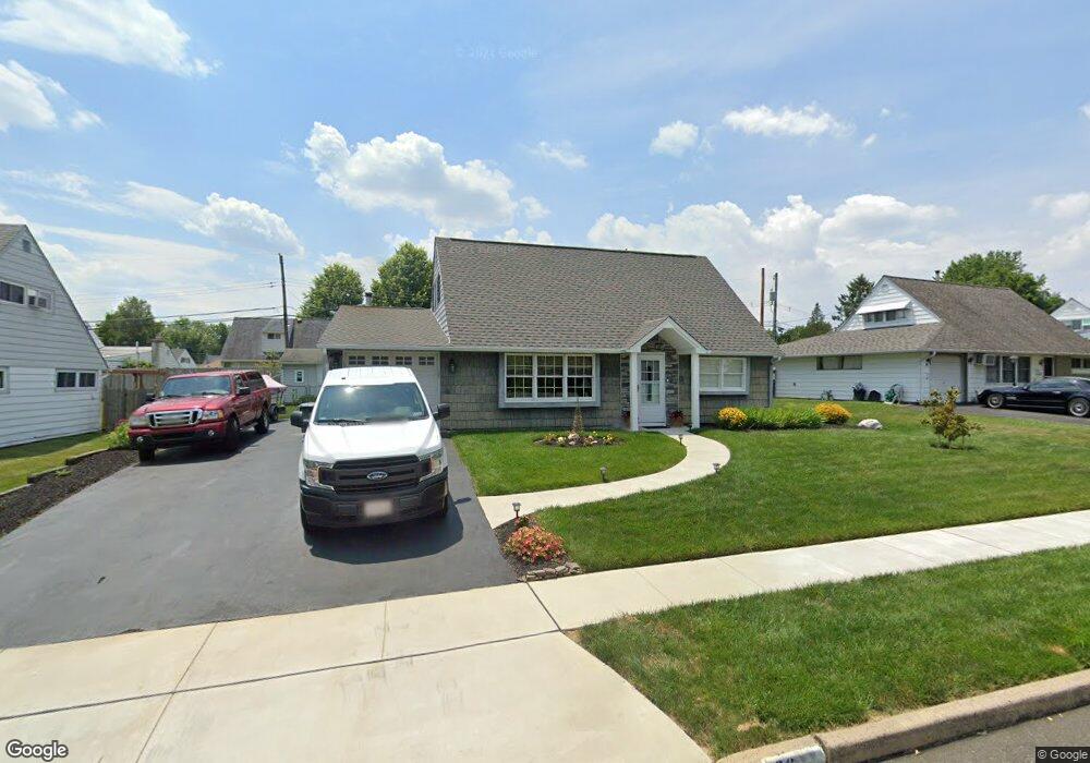 26 Crown Rd, Levittown, PA 19057 - photo 1