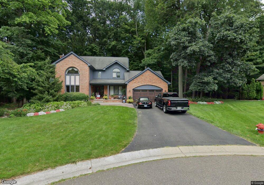 2340 Camron Ct, West Bloomfield, MI 48324 - photo 1