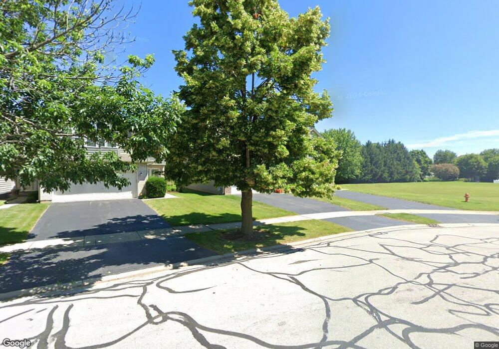 1831 Tamahawk Ln, Naperville, IL 60564 - photo 1