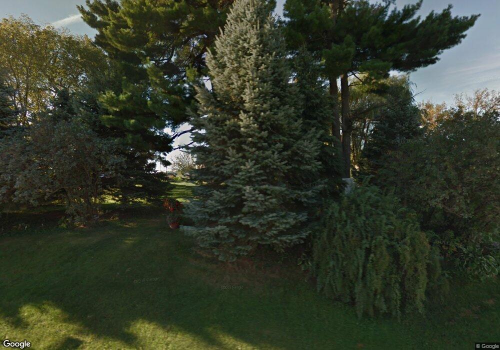 42523 Stoehr Dr, Dakota, MN 55925 - photo 1