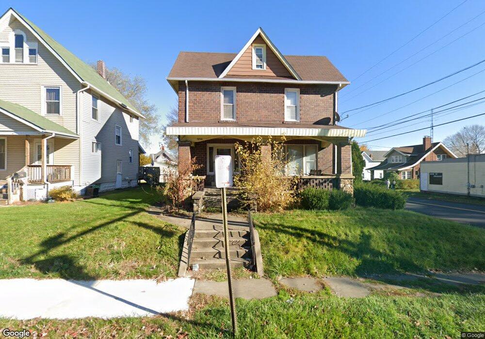 1036 Clarendon Ave SW, Canton, OH 44710 - photo 1