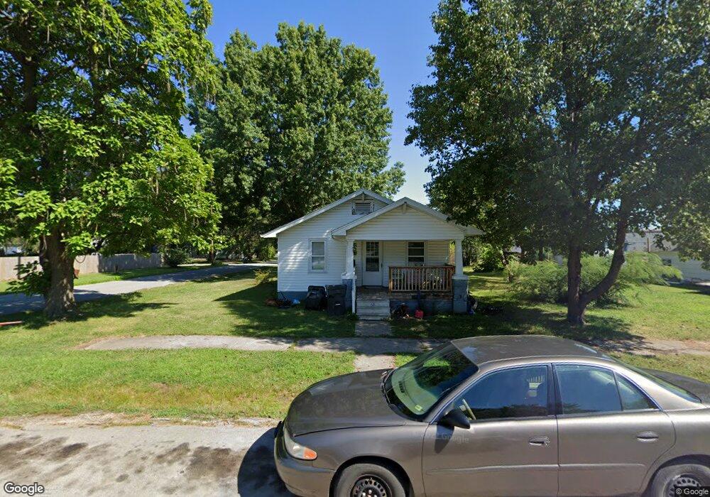 1033 Buchanan St, Moberly, MO 65270 - photo 1