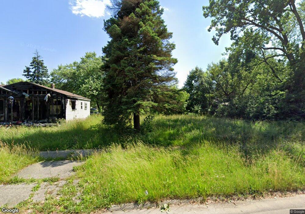 705 Neubert Ave, Flint, MI 48507 - photo 1