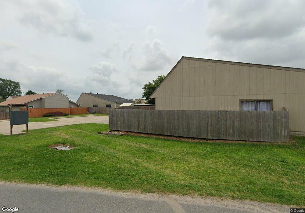 1733 Fox Run Dr, Lake Charles, LA 70605 - photo 1