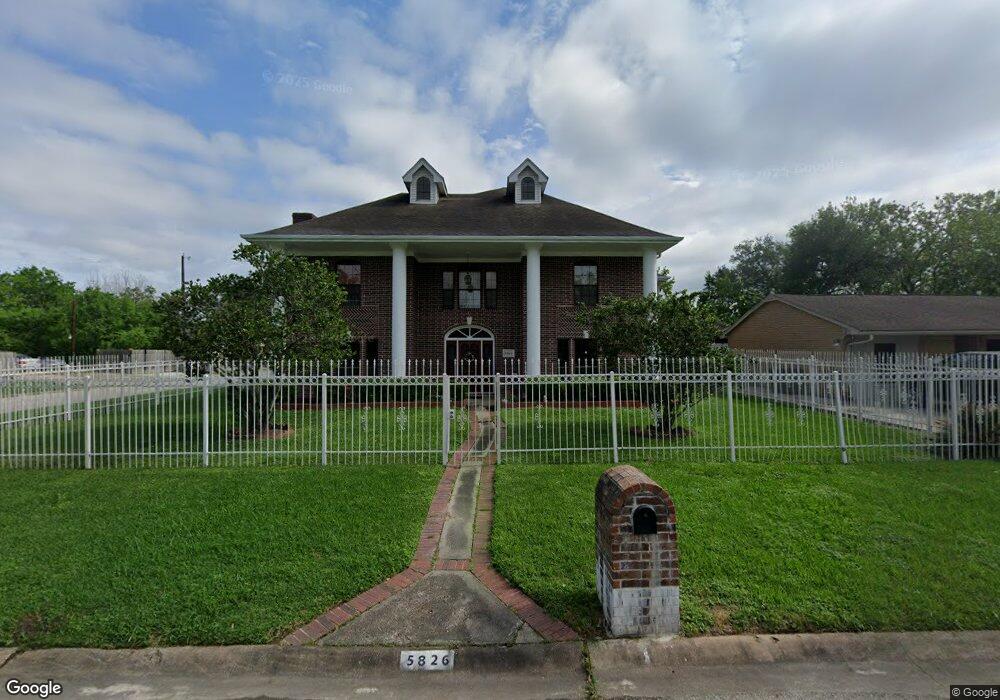 5826 Maywood Dr, Houston, TX 77053 - photo 1