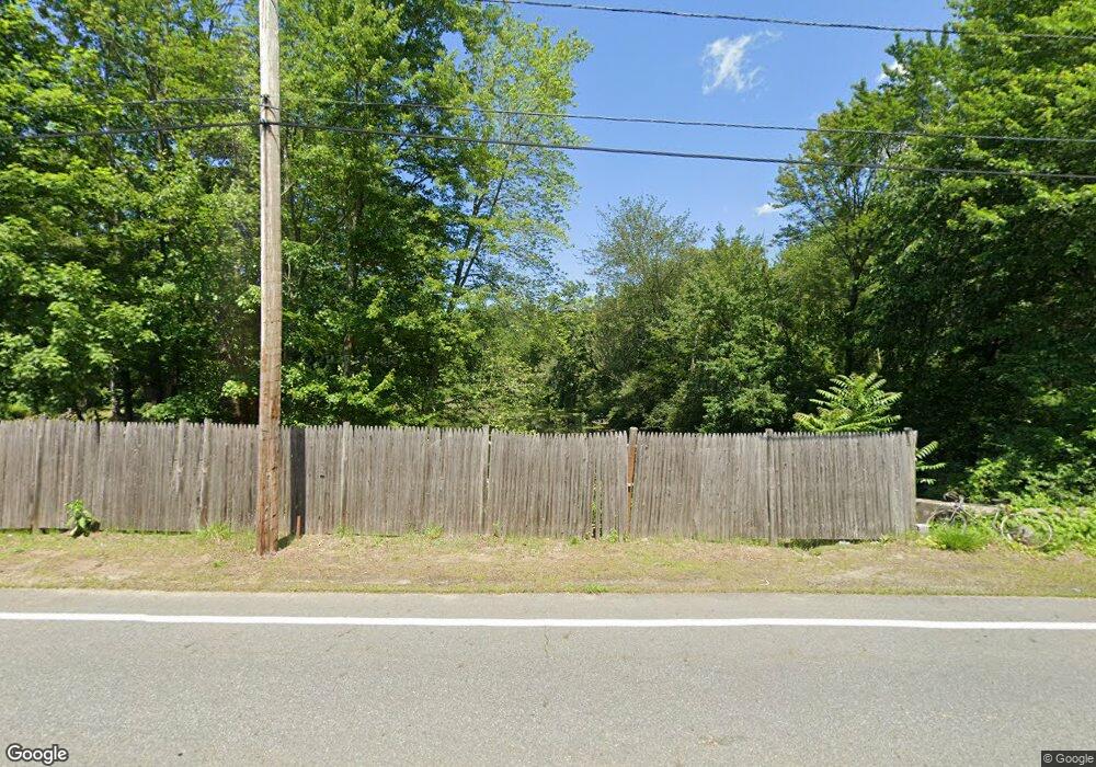 1073 Hildreth St, Dracut, MA 01826 - photo 1