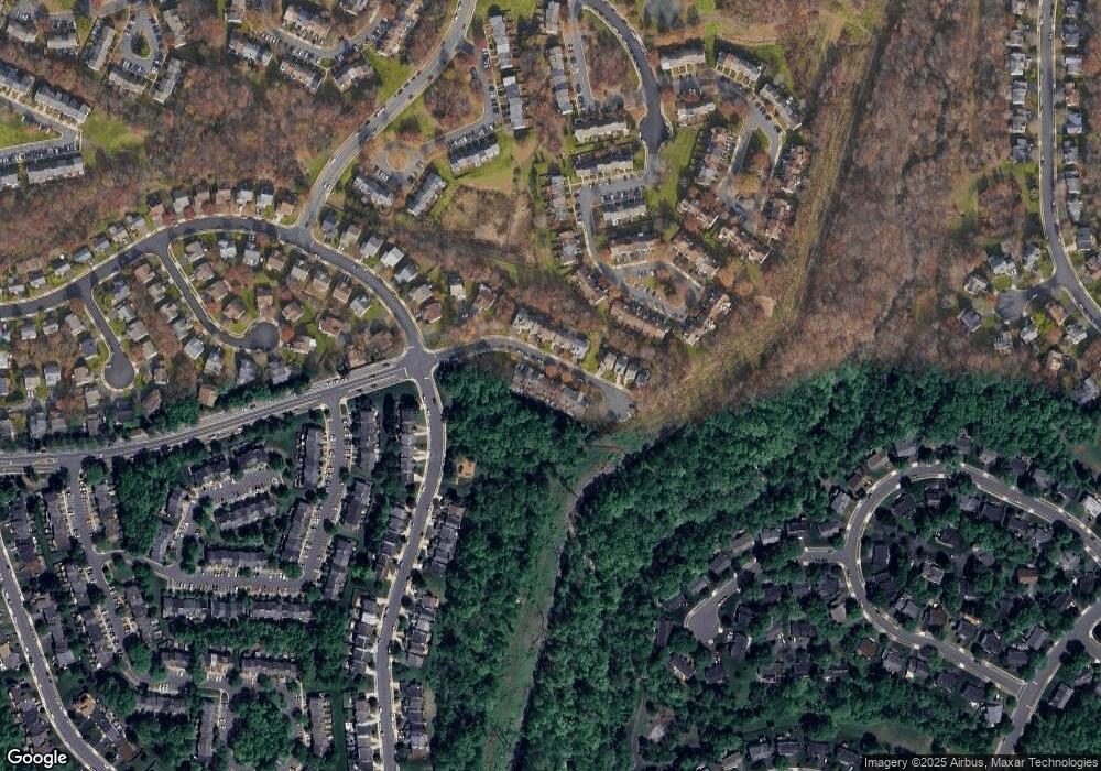 13911 Green Trails Ct, Centreville, VA 20121 - photo 1