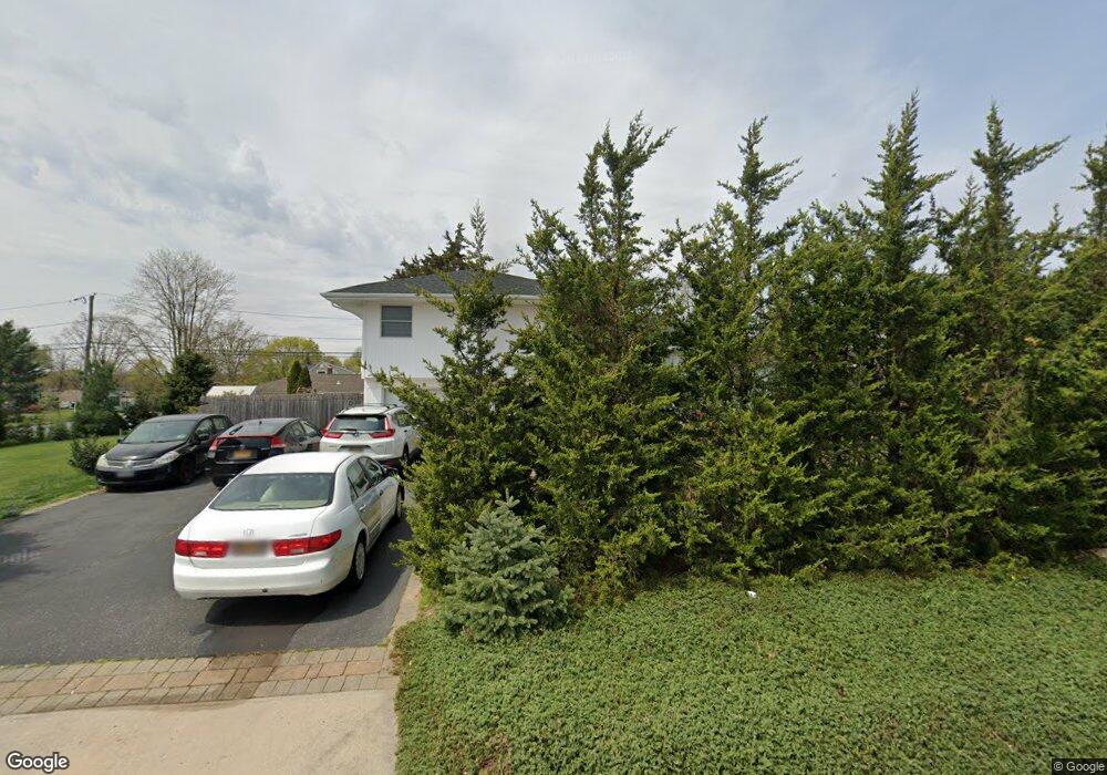 8 Ruth Blvd, ComMacK, NY 11725 - photo 1