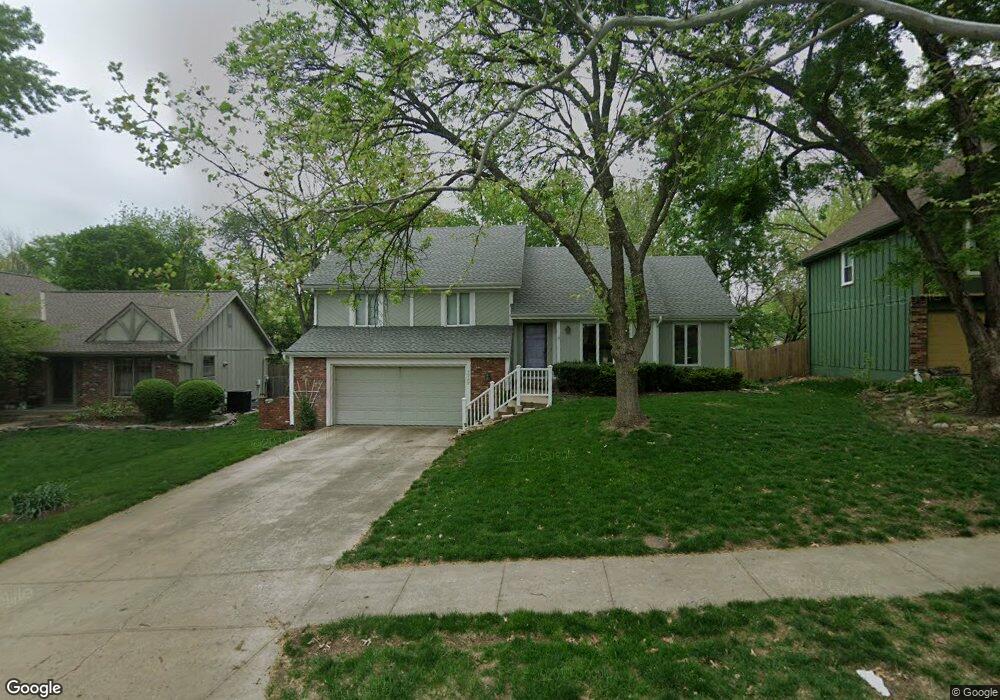 7747 Monrovia St, Shawnee, KS 66216 - photo 1