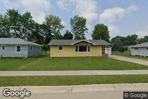 340 2nd St SW, Plainview, MN 55964