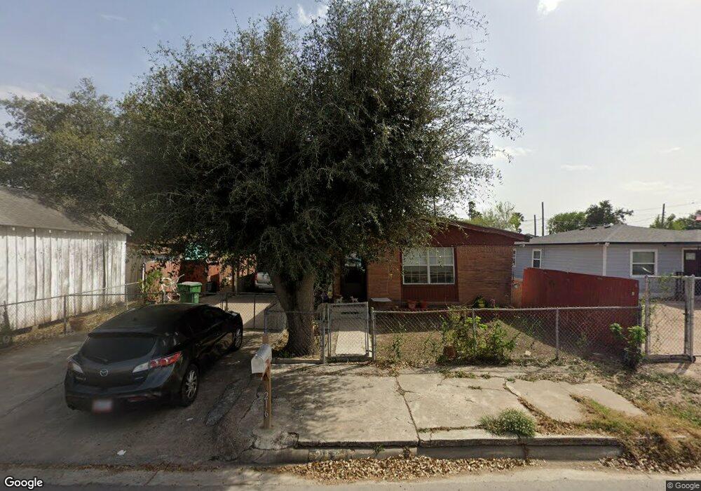 216 E Hawk Ave, Pharr, TX 78577 - photo 1