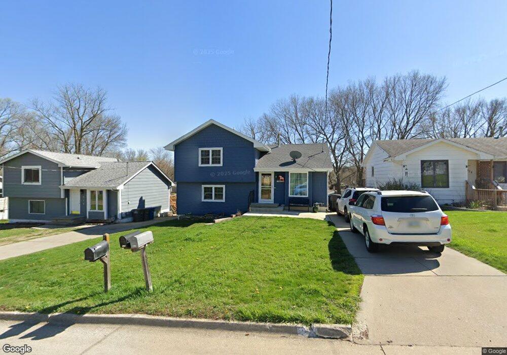 920 Titus Ave, Des Moines, IA 50315 - photo 1