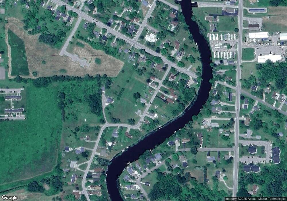 526 S Detroit St, Au Gres, MI 48703 - photo 1