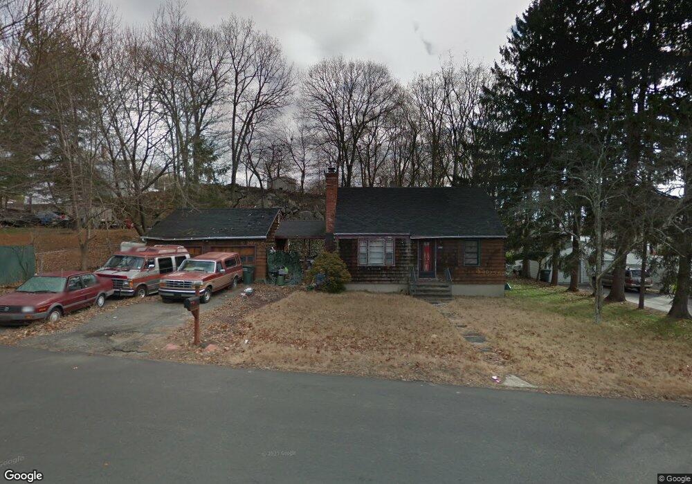 1882 Chopsey Hill Rd, Bridgeport, CT 06606 - photo 1