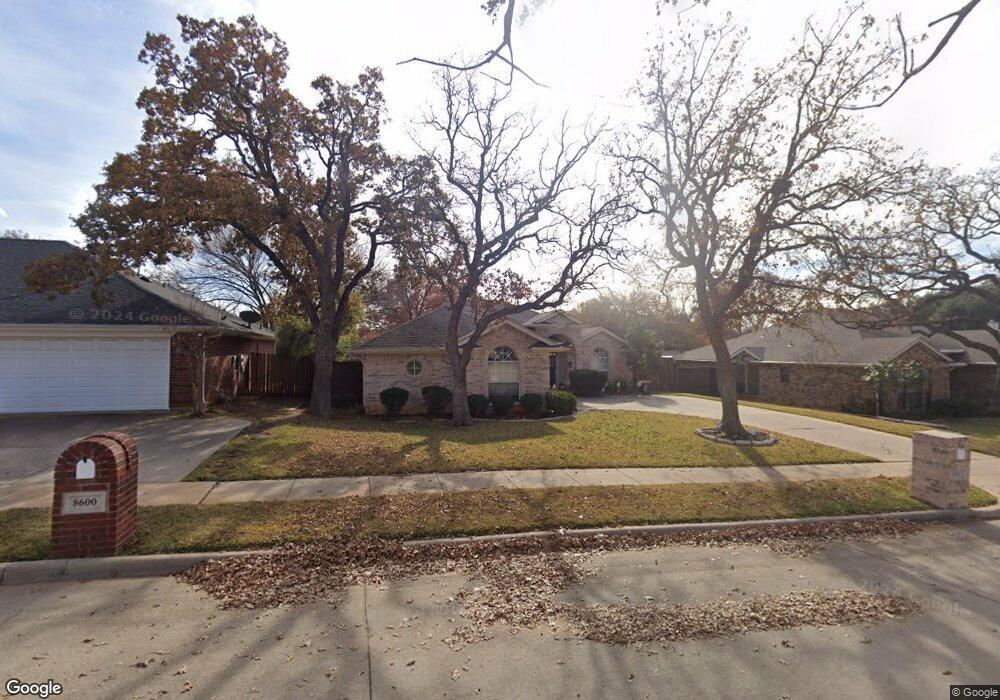 8512 Matt Dr, North Richland Hills, TX 76182 - photo 1