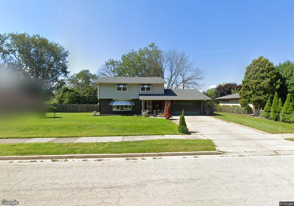 730 S Mcaree Rd, Waukegan, IL 60085 - photo 1