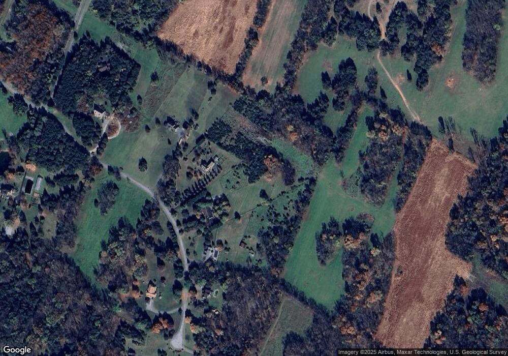 205 Cedar Ln, Martinsburg, WV 25404 - photo 1