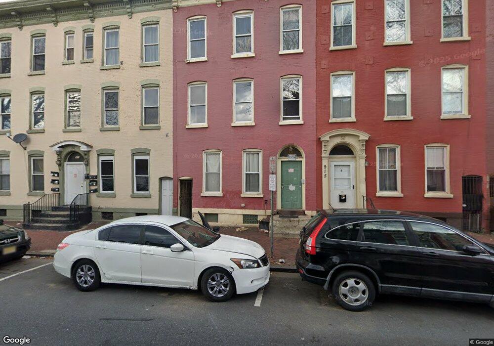 913 Franklin St, Reading, PA 19602 - photo 1