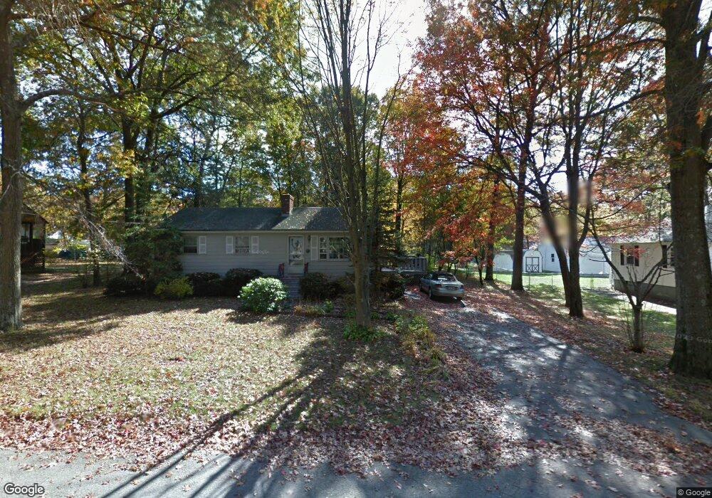 38 Laurel Ln, Bellingham, MA 02019 - photo 1