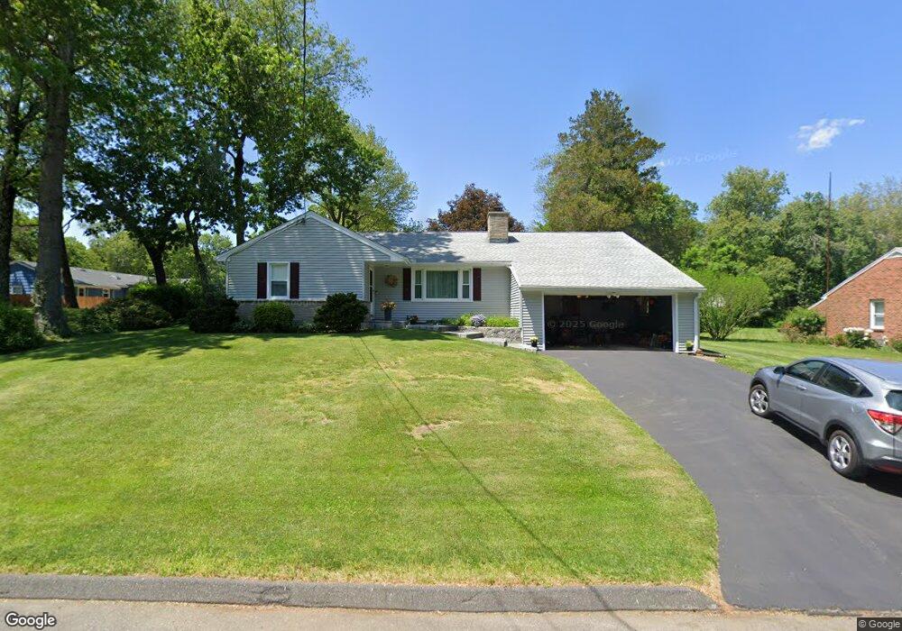 9 Garnet Rd, Trumbull, CT 06611 - photo 1
