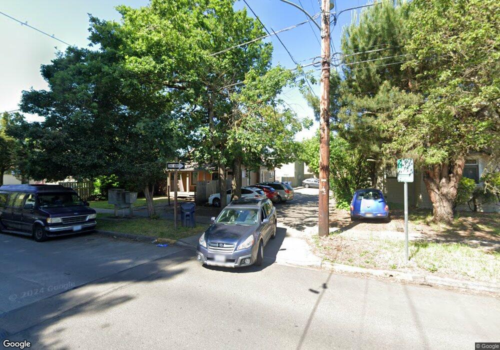 686 E 16th Alley, Eugene, OR 97401 - photo 1