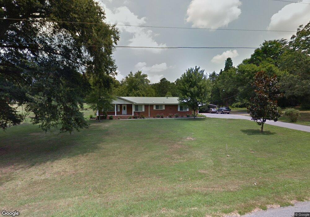 2204 Meadowlark Rd, High Point, NC 27265 - photo 1