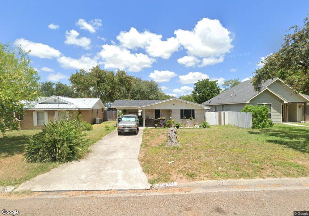 914 S Kansas Ave, Weslaco, TX 78596 - photo 1