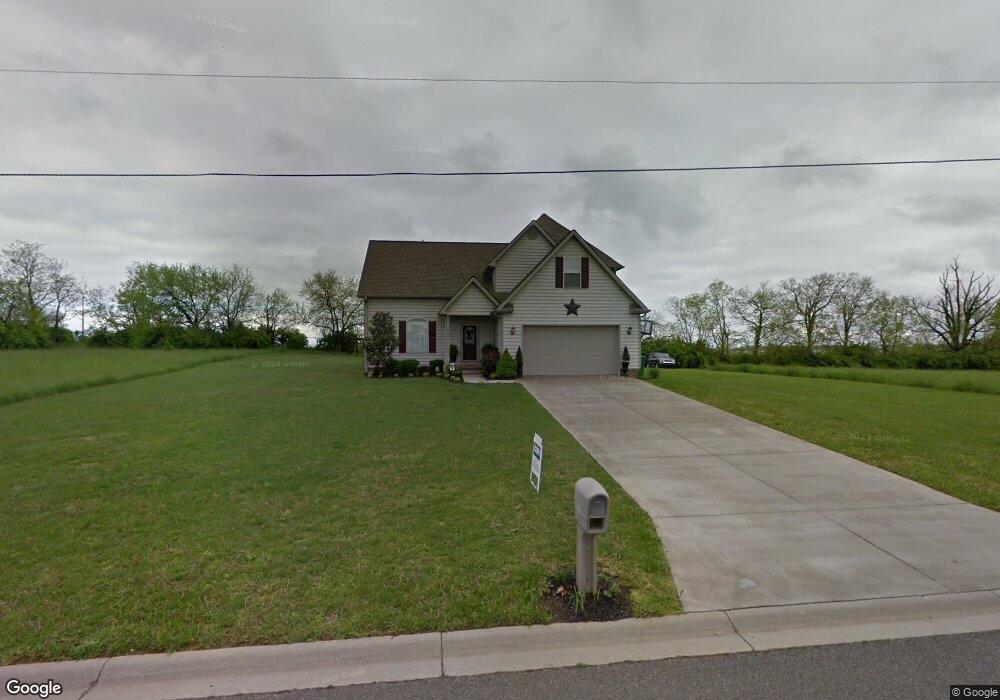 560 Harvest Ln, Harrodsburg, KY 40330 - photo 1