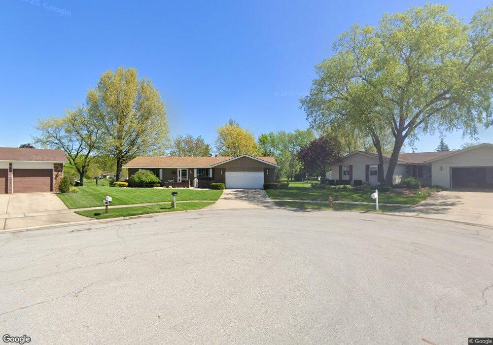 1048 Greenbriar Ct, Crown Point, IN 46307 - photo 1