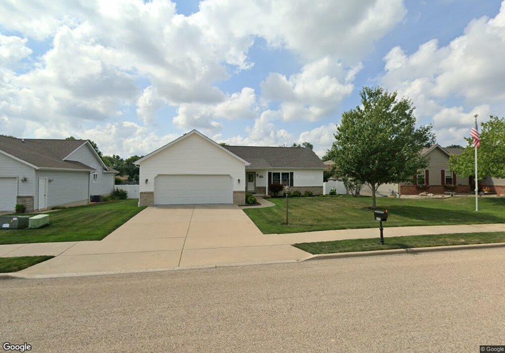 6012 W Charleston Ct, Peoria, IL 61607 - photo 1