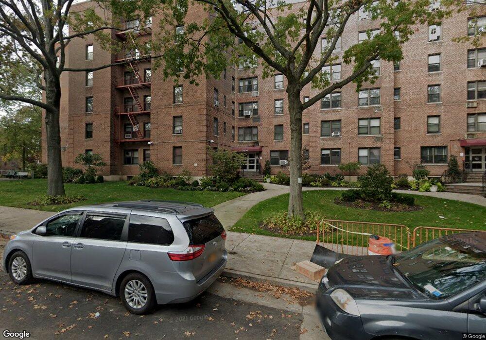 14215 26th Ave unit 5D, Flushing, NY 11354 - photo 1